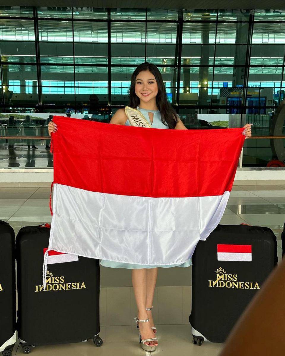 Potret Keberangkatan Audrey Vanessa ke India untuk Miss World ke-71 (Instagram.com/bunda.latinas)