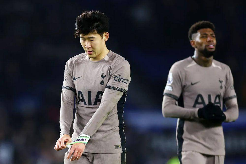 potret Son Heung Min usai Tottenham dikalahkan West Ham United (premierleague.com)