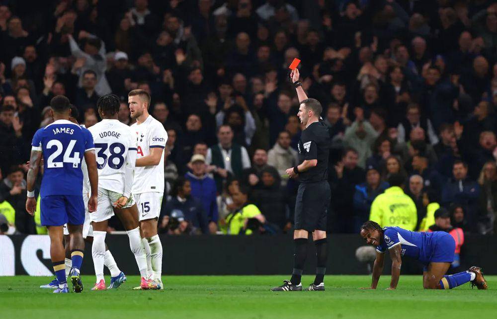Tottenham bermain dengan 10 orang kala melawan Chelsea di EPL 2023/2024 (premierleague.com)