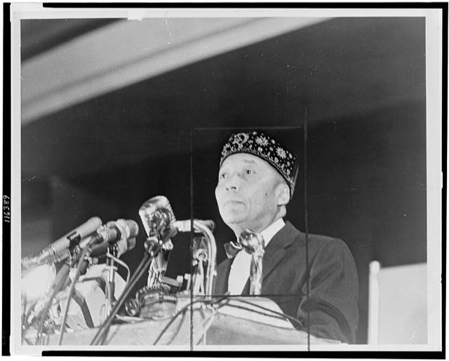 Elijah Muhammad (commons.wikimedia.org/New York World-Telegram and the Sun staff photographer: Wolfson, Stanley, photographer)