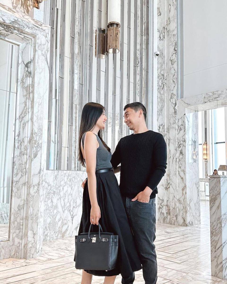 potret Anissa Aziza dan Raditya Dika makan bareng (instagram.com/anissaaziza)