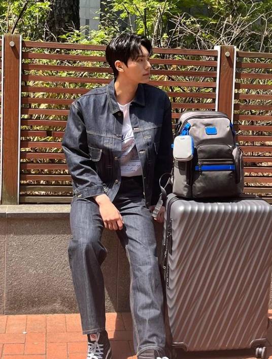 potret Lee Chae Min (instagram.com/l.c.m____)