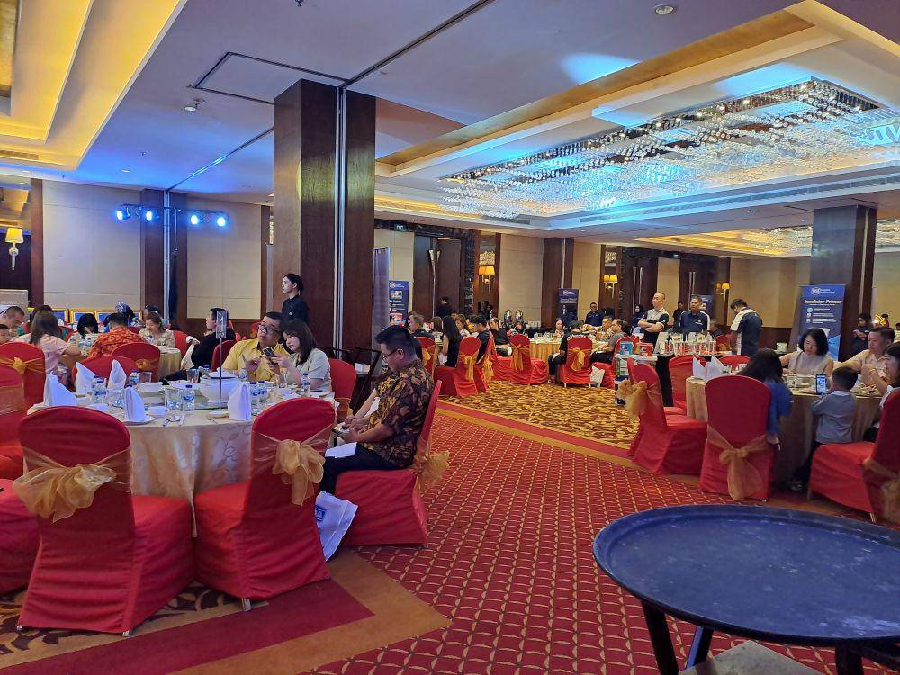 Cat Supertech asal Thailand diluncurkan di Medan (Dok.TOA)