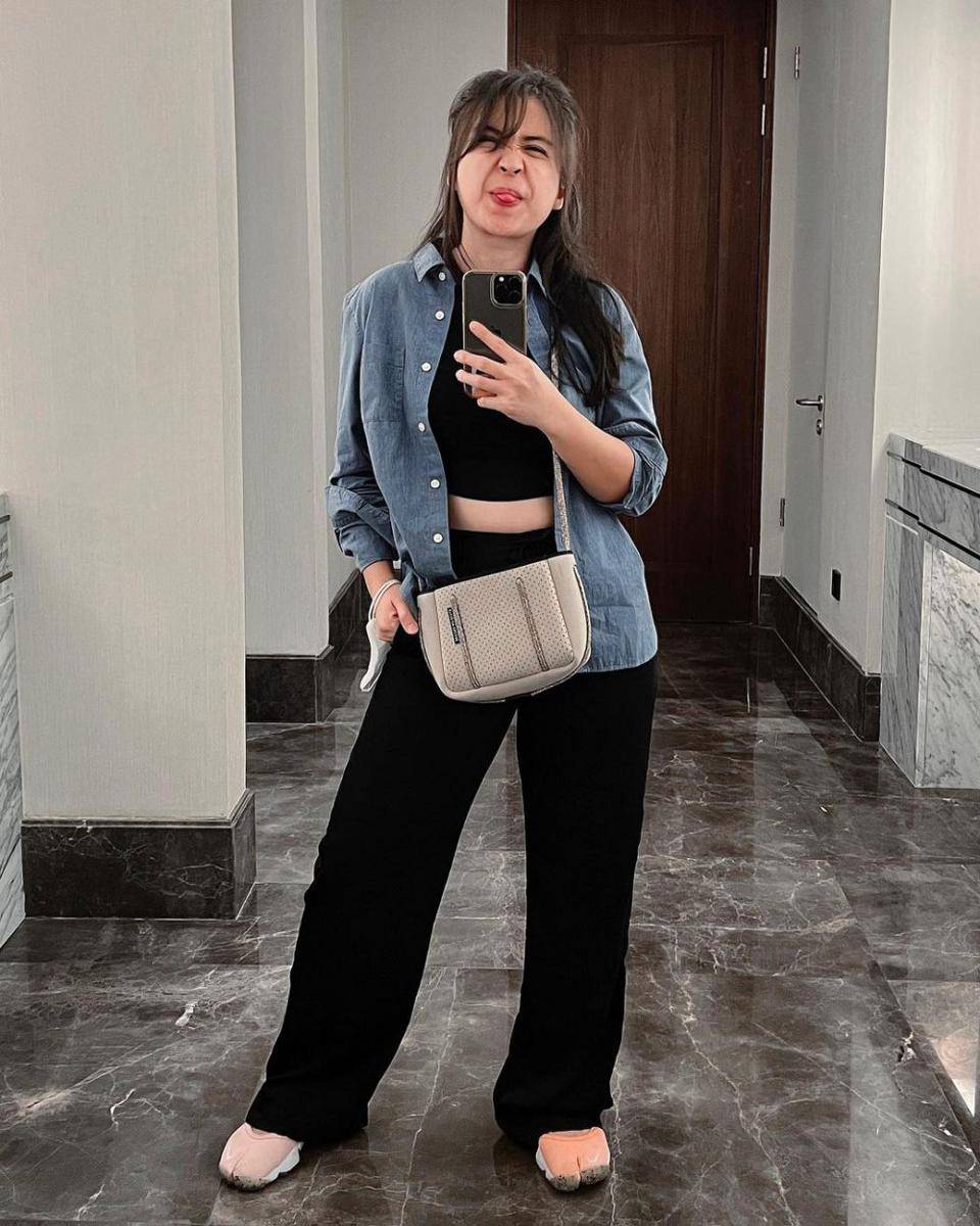 ide outfit untuk pemilik badan curvy ala artis (instagram.com/putrititian)