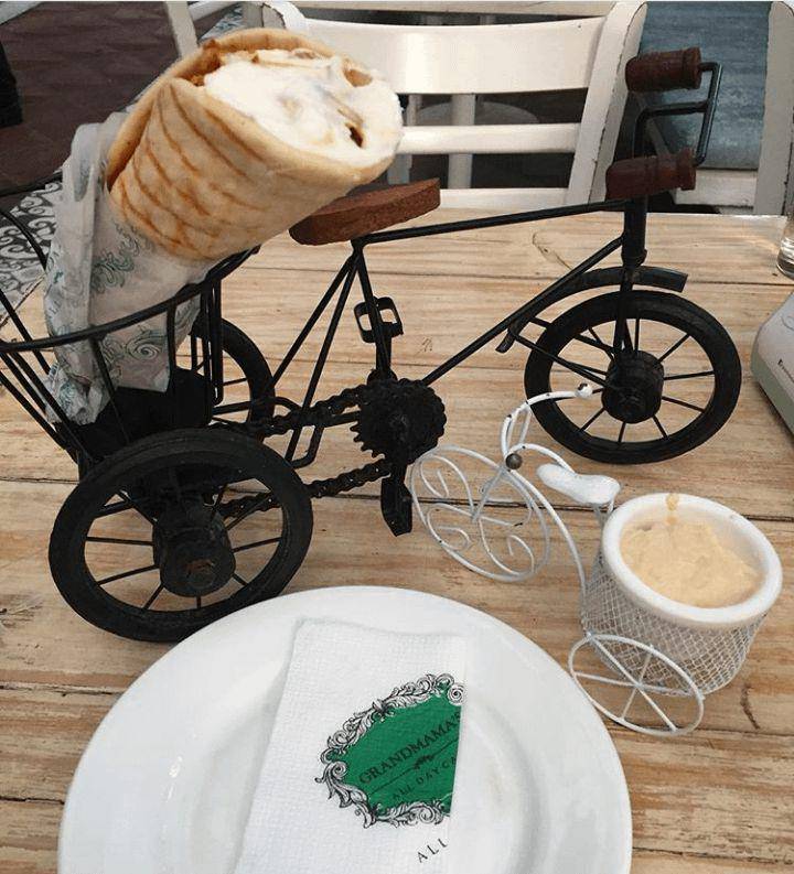 potret penyajian makanan memakai miniatur sepeda (reddit.com/user/aishwaryameow666)