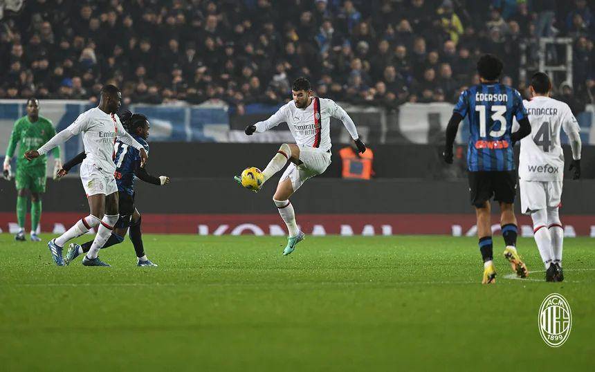 AC Milan vs Atalanta pada pekan ke-15 Serie A Italia 2023/2024. (acmilan.com)