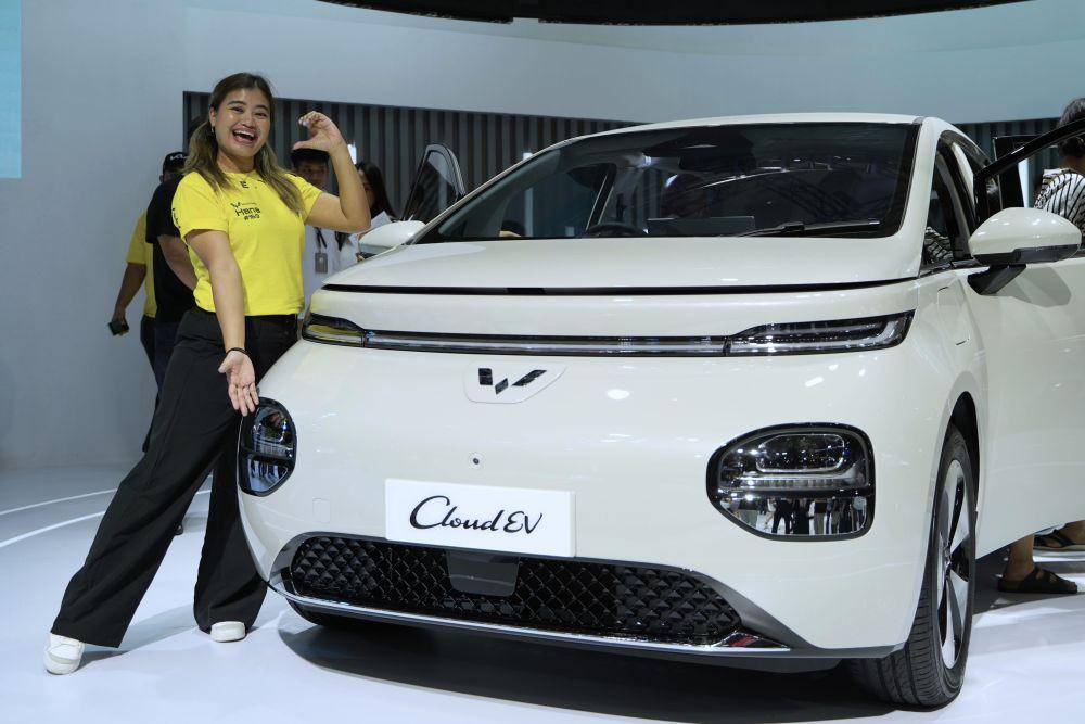 Hana Victoria selaku anggota dari WEVI pun berharap kedepannya Cloud EV dapat diterima oleh masyarakat sama seperti Air ev dan BinguoEV (Dok. Wuling)