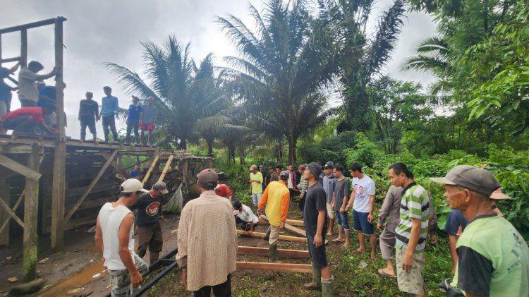 Diduga Kalah, Caleg Ini Usir Warga dari Tanah Miliknya
