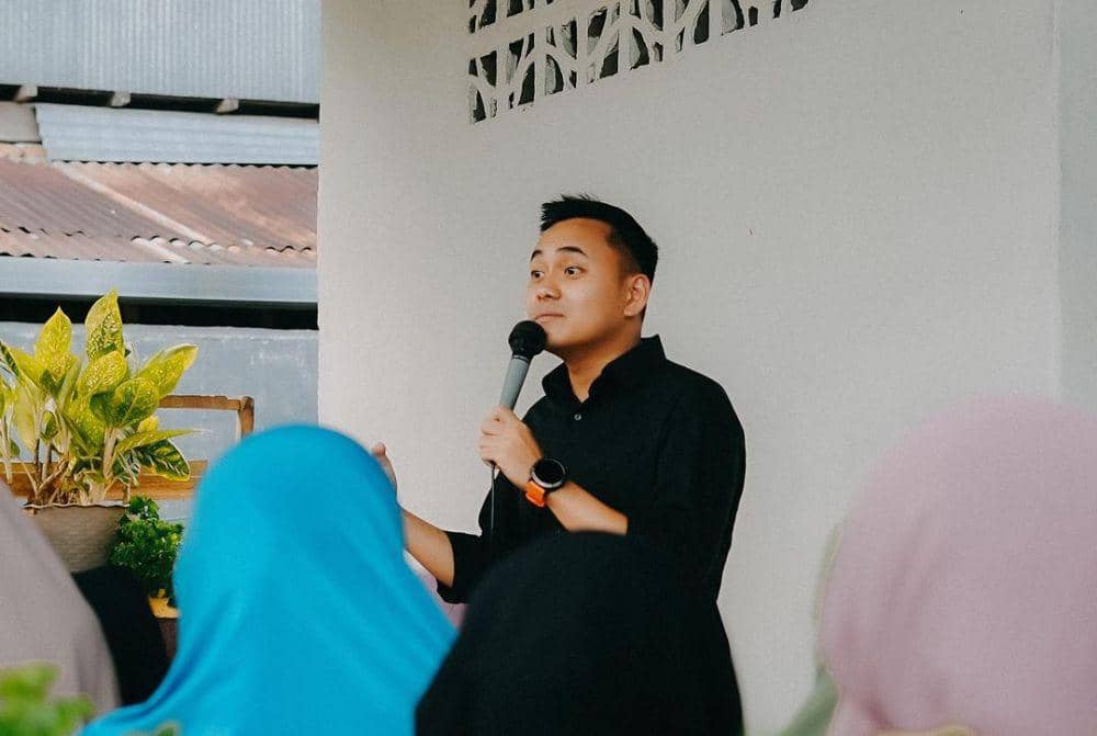Politisi muda asal Sulawesi Selatan, Al Hidayat Samsu, saat berkampanye untuk Pemilu DPD pada Januari 2024. (Instagram.com/alhidayat_samsu)