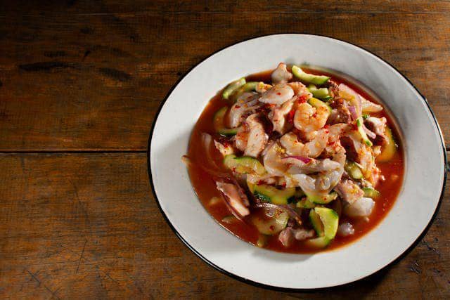 Ilustrasi udang saus tiram pedas manis (pexels.com/Leslie del Mora)