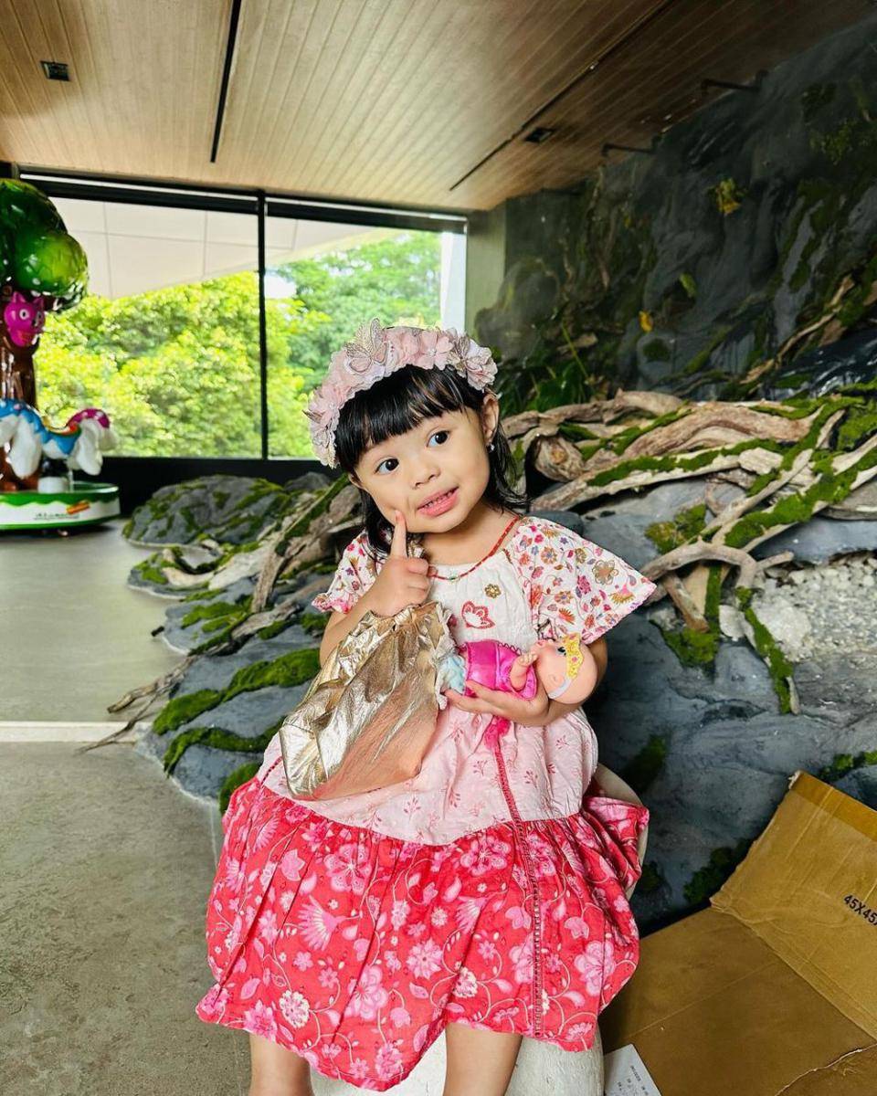 Ameena Hanna Nur Atta (instagram.com/sus.irohh)