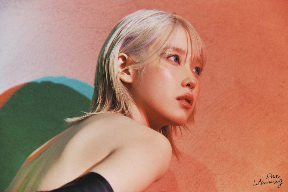 IU di Mini Album "The Winning" (instagram.com/edam.official)