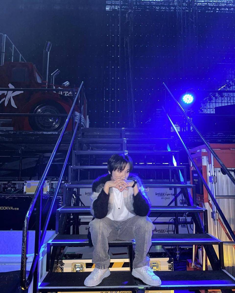 padu padan outer ala Haechan NCT (instagram.com/haechanahceah)