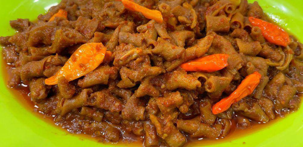 usus ayam bumbu mercon (YouTube.com/Ika Mardatillah)