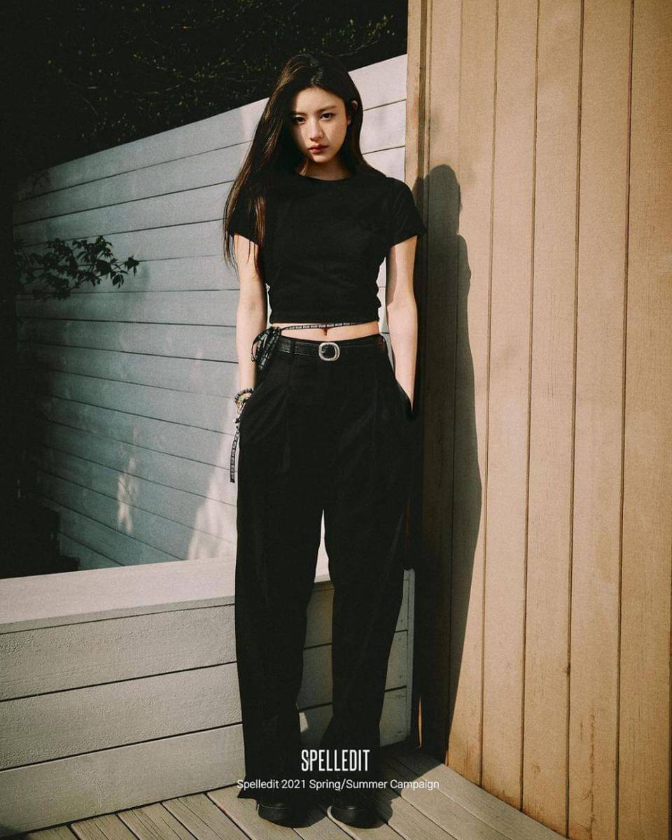 Go Yoon Jung (instagram.com/goyounjung)