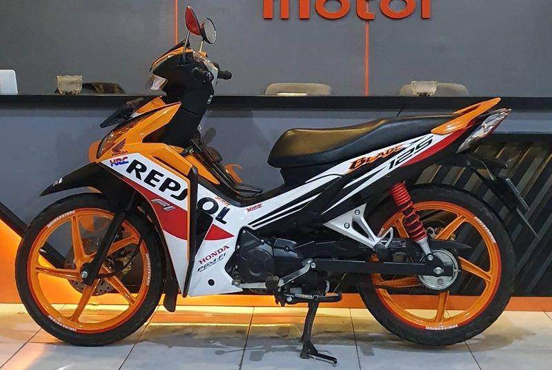 Honda Blade 125 (instagram.com/awan_motor)