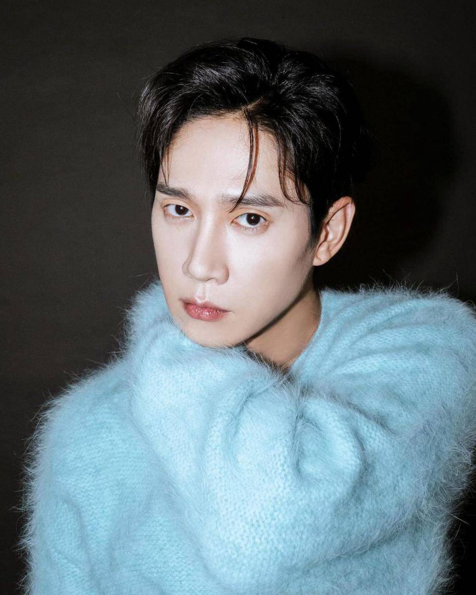Park Sung Hoon (instagram.com/boxabum)