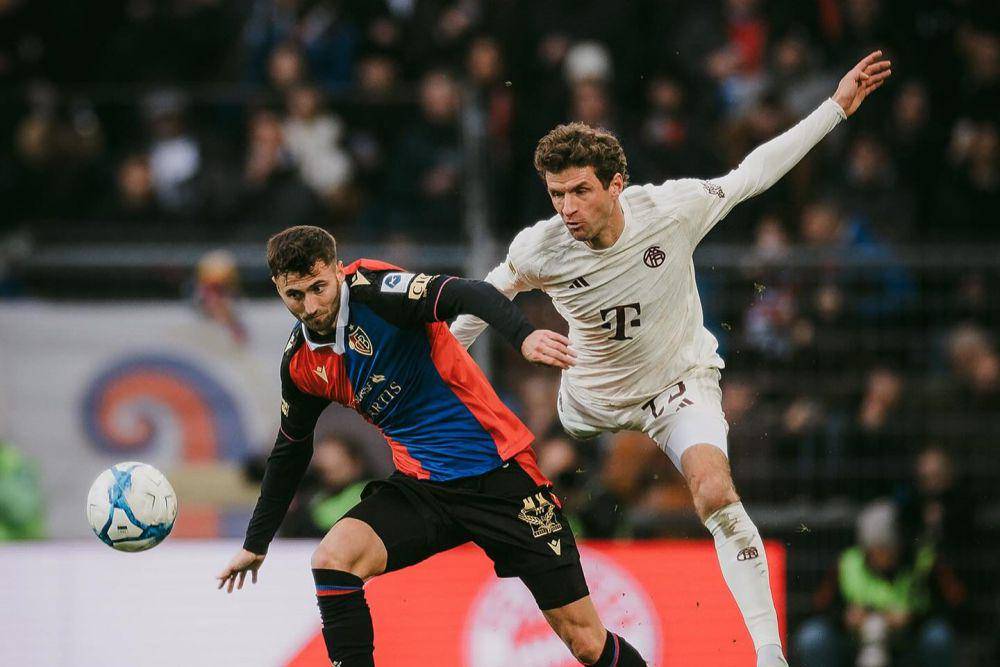 FC Basel pada laga persahabatan antarklub dengan Bayern Munich pada Januari 2024. (instagram.com/fcbasel1893)