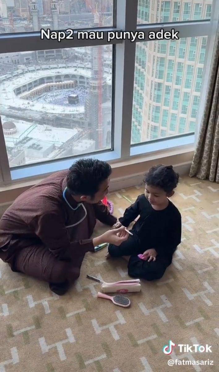 Momen Fatmasari, Istri Alfy Saga Umumkan Kehamilan Kedua Saat Umrah (Tiktok.com/fatmasariz)