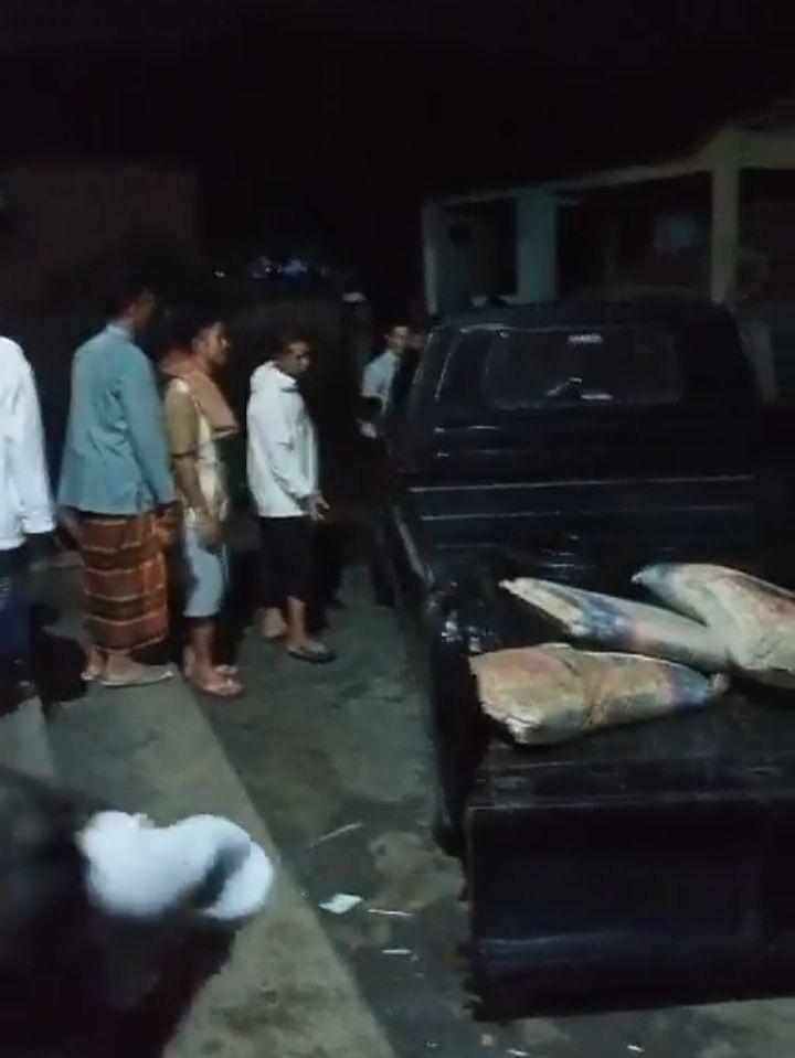 Viral! Caleg di Lombok Tarik Bantuan Semen untuk Masjid karena Kalah