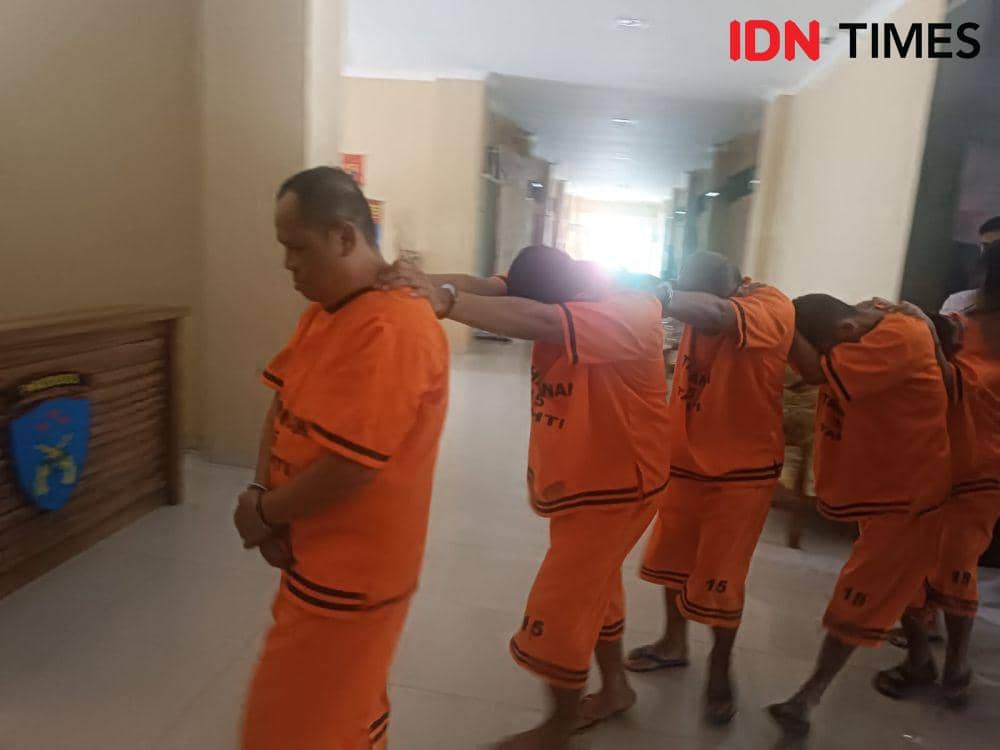 Satresnarkoba Polresta Bandar Lampung tangkap 3 sindikat bandar narkotika. (IDN Times/Tama Yudha Wiguna).
