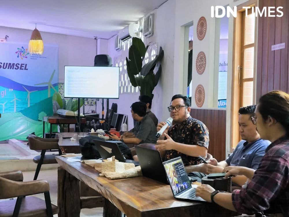 Diskusi jejaring jurnalis transisi energi (IDN Times/Rangga Erfizal)
