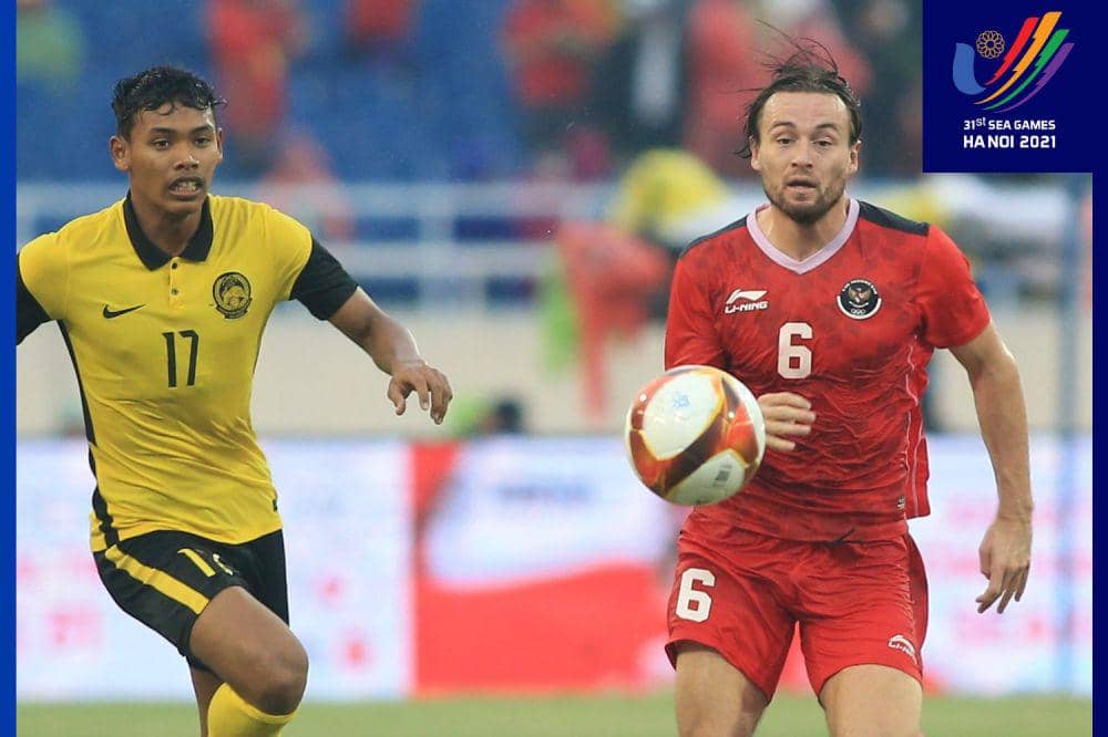 Timnas Indonesia dalam laga perebutan gelar juara ketiga kontra Malaysia di SEA Games 2021. (twitter.com/afcasiancup)