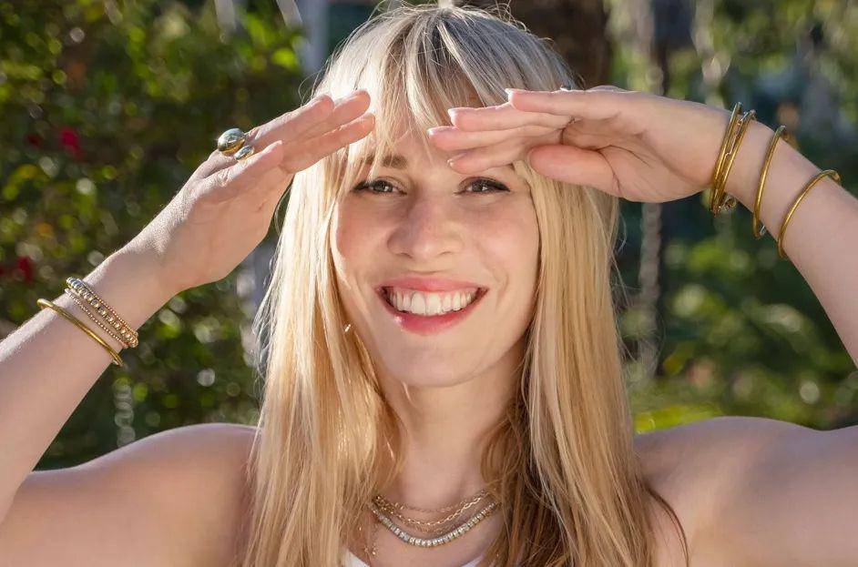 Natasha Bedingfield (Billboard.com)