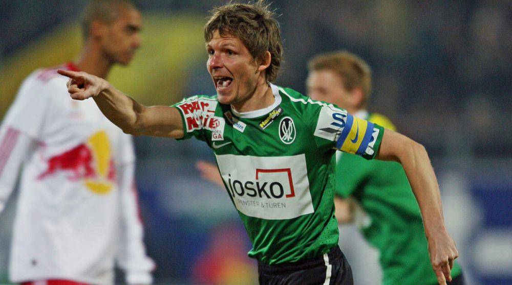 Oliver Glasner saat masih aktif sebagai pemain SV Ried. (dfb.de)