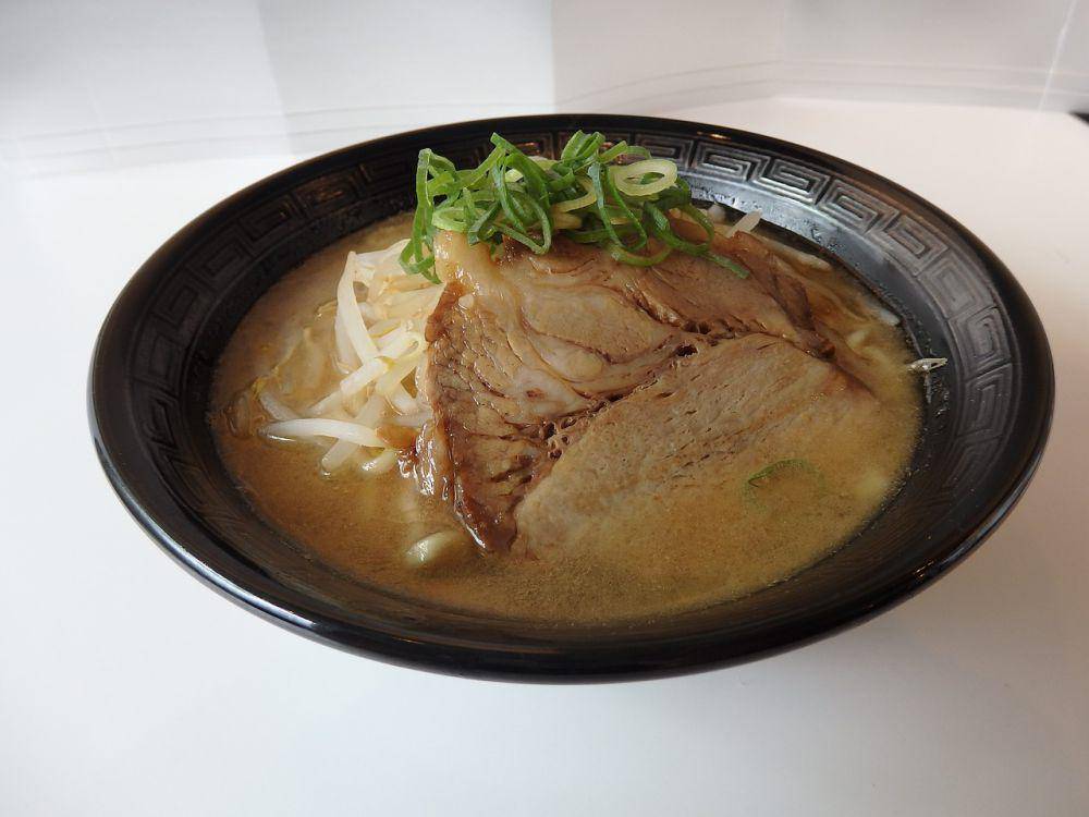 ilustrasi ramen beef (pixabay.com/賢嗣 北谷)