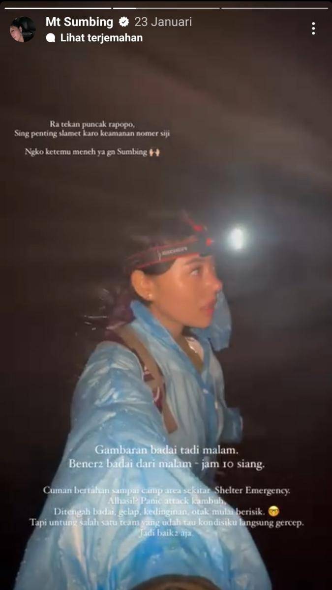potret Wendy Walters mendaki Gunung Sumbing (instagram.com/wendywalters)