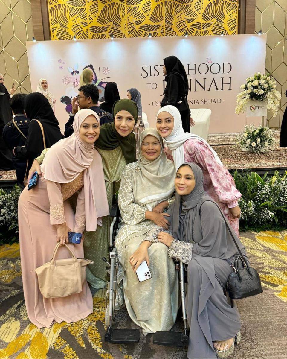potret Ririn Ekawati ikut kajian bareng artis (instagram.com/ririnekawati)
