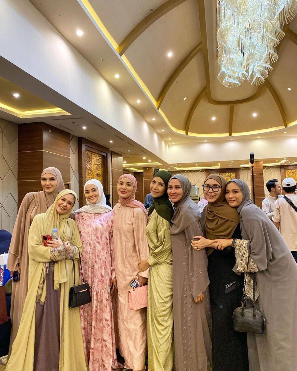 potret Ririn Ekawati ikut kajian bareng artis (instagram.com/ririnekawati)