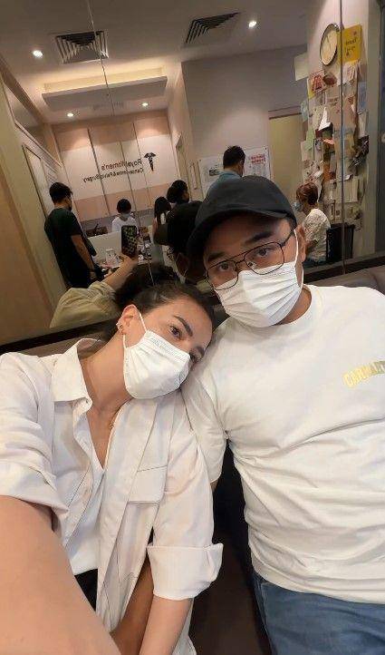 potret Alice Norin pengobatan kanker di Singapura (instagram.com/alicenorin)