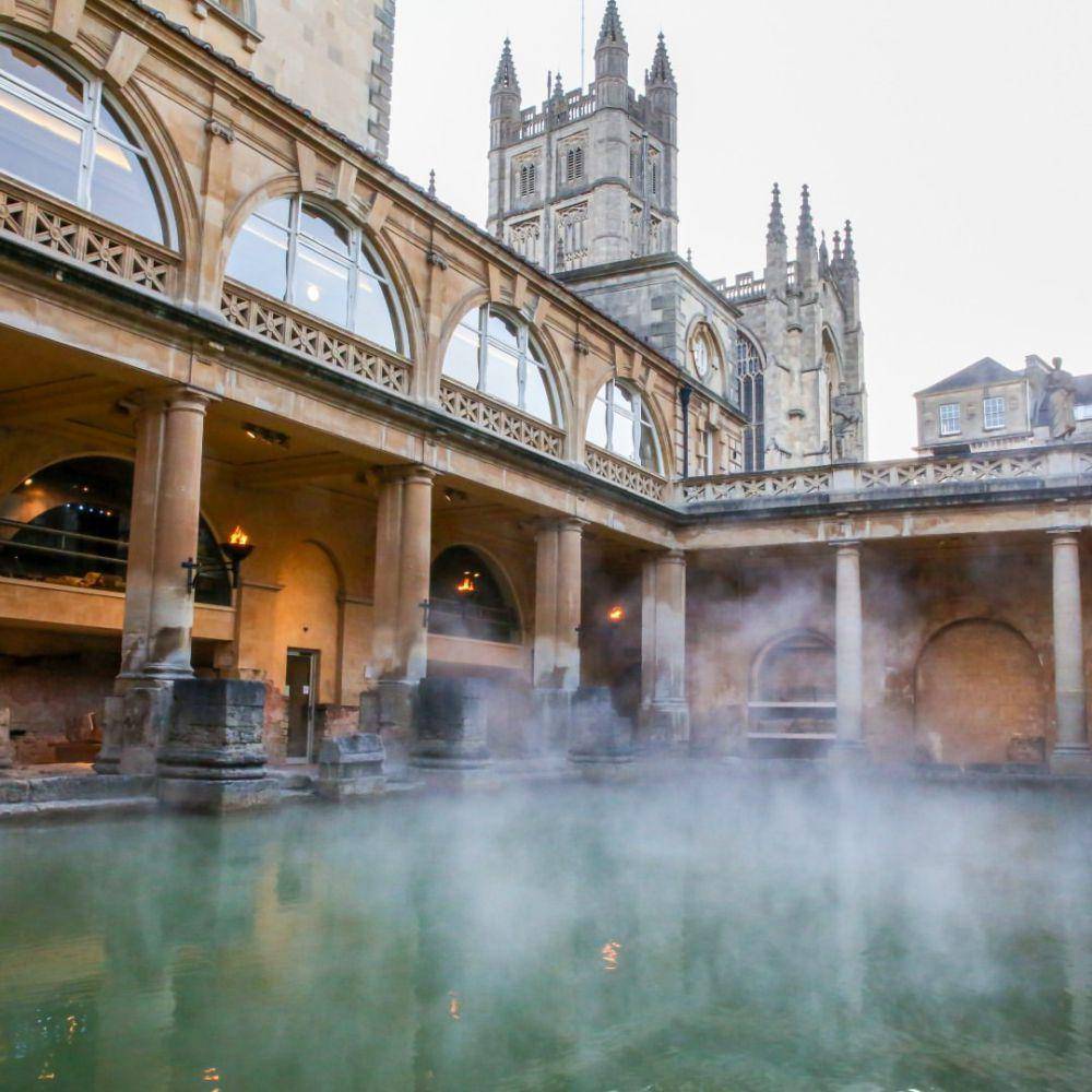 The Roman Baths, objek wisata di Kota Bath (instagram.com/theromanbaths)