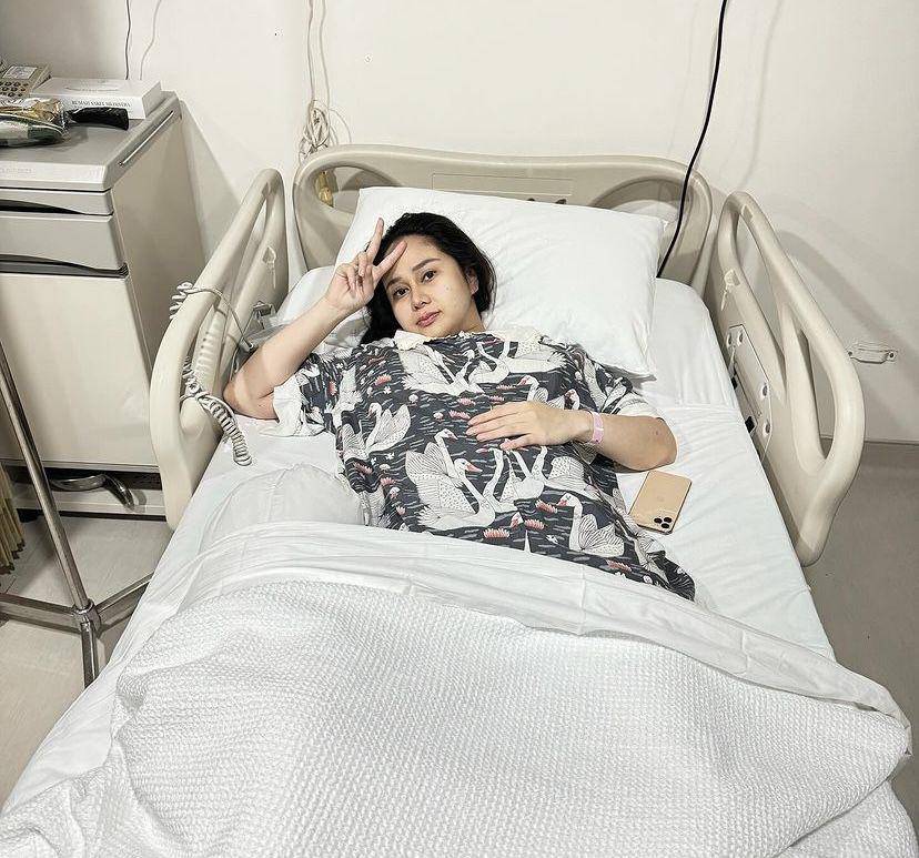 potret kondisi terkini Denise Chariesta usai dilarikan ke rumah sakit usai terkena mastitis (Instagram.com/denisechariesta91)