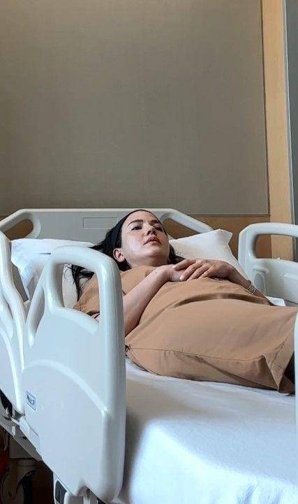 potret Alice Norin pengobatan kanker di Singapura (instagram.com/alicenorin)