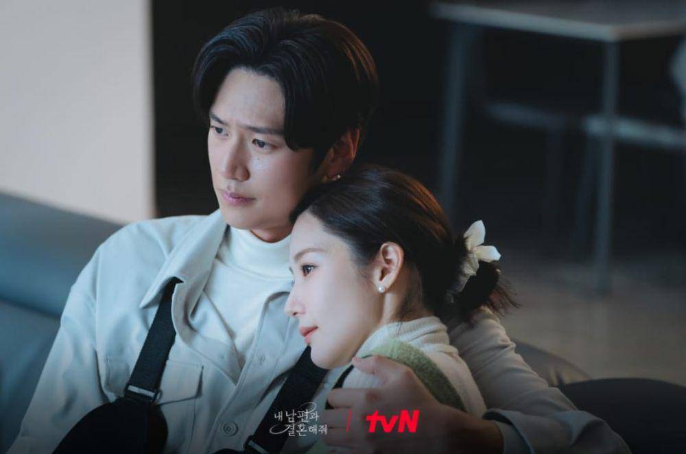 Park Min Young dan Na In Woo di KDrama Marry My Husband (dok.tvN/Marry My Husband)