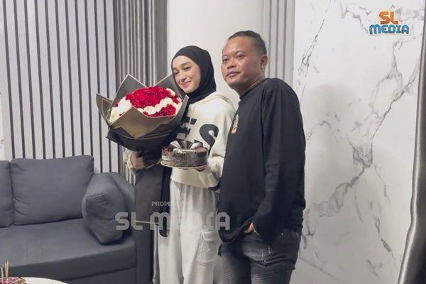 7 Potret Sule Kasih Kejutan Ultah ke-30 untuk Santyka, Kekasihnya
