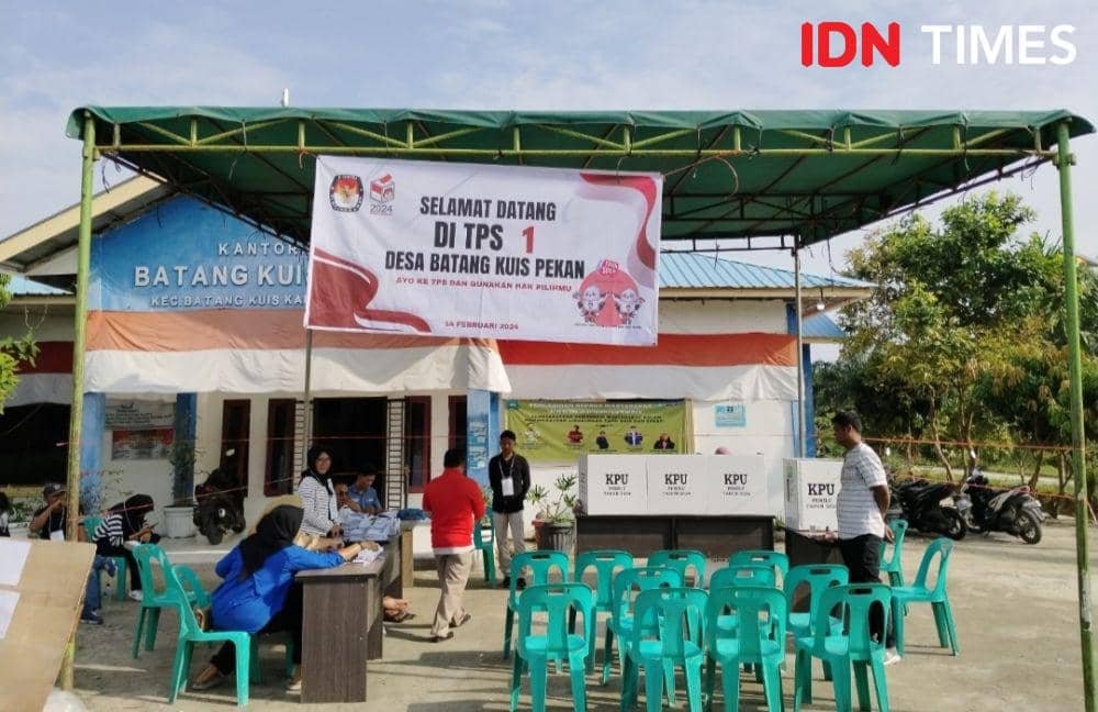 TPS di Batang Kuis sepi saat melakukan PSU (IDN Times/Eko Agus Herianto)