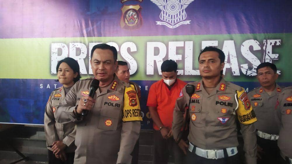 Pelaku Tabrak Lari Tewaskan Driver Ojol di Palembang Serahkan Diri
