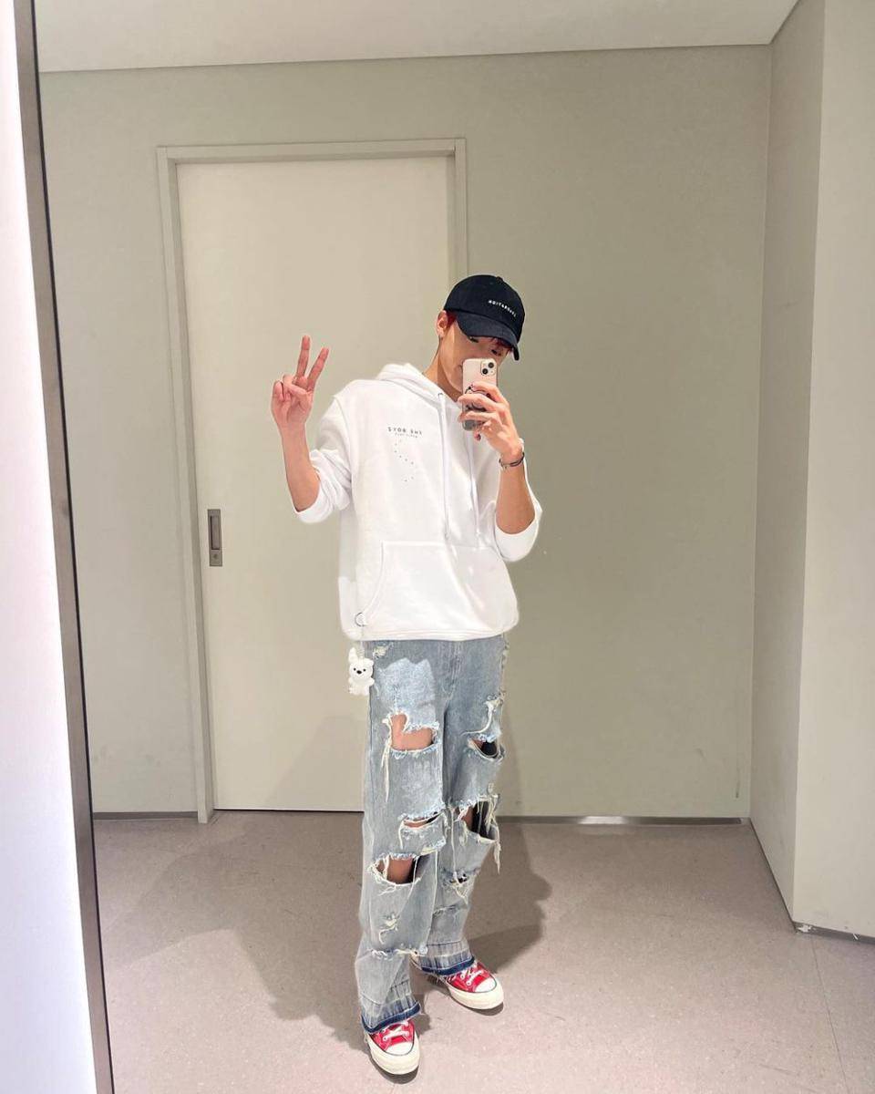 potret Eric THE BOYZ (instagram.com/eric.is.youngjae)