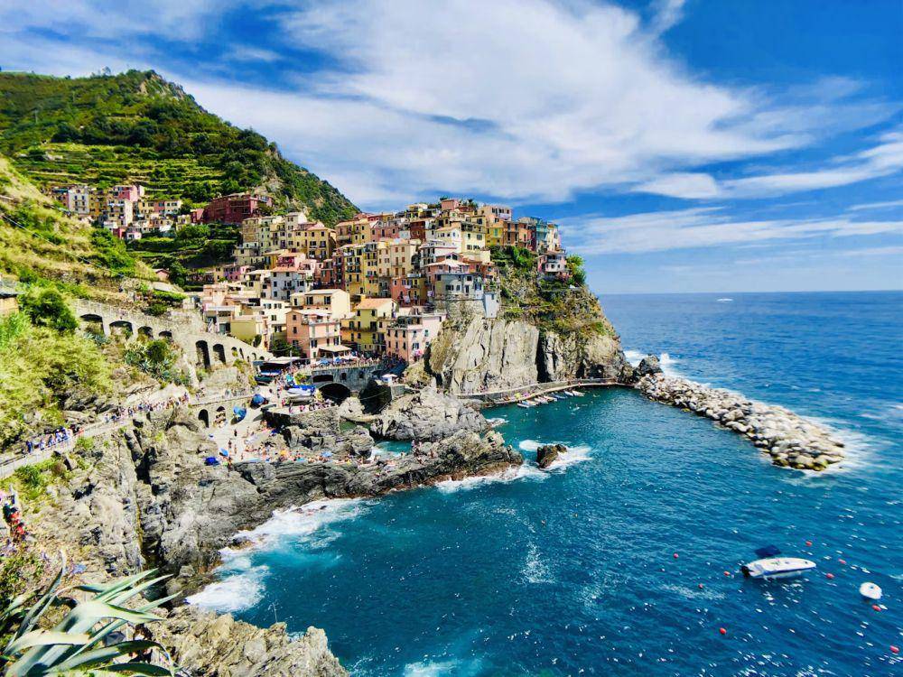 Cinque Terre (unsplash.com/Mike Swigunski)