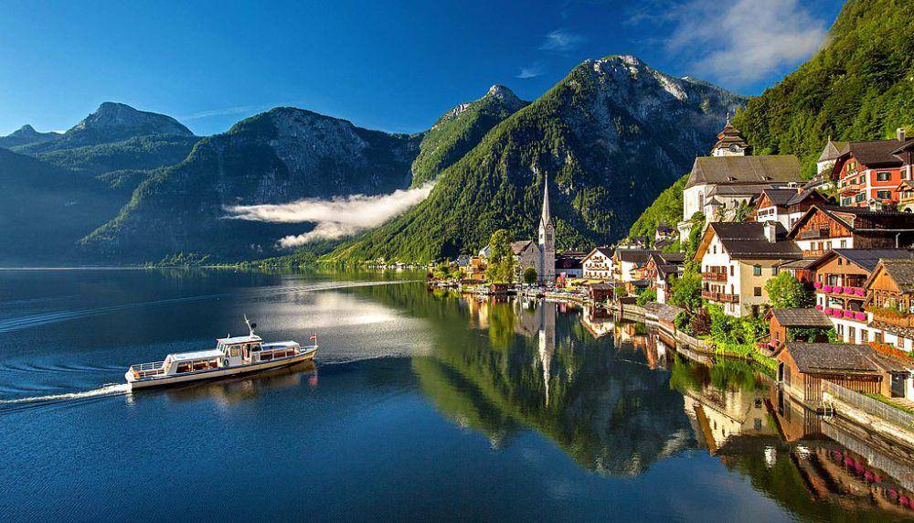 Hallstatt (commons.wikimedia.org/Julius_Silver)