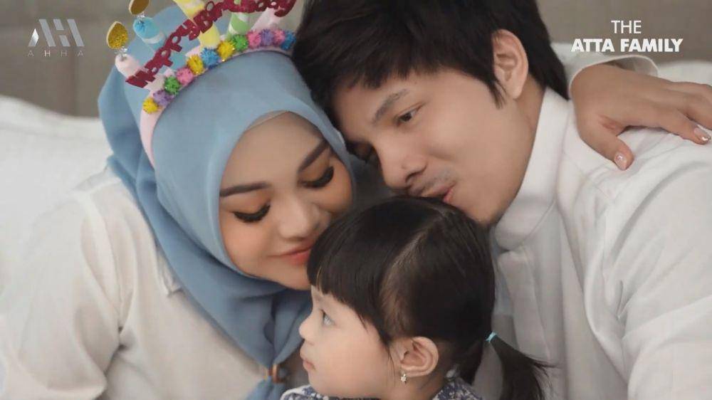 potret kejutan ulang tahun Ameena ke-2 (youtube.com/attahalilintar)