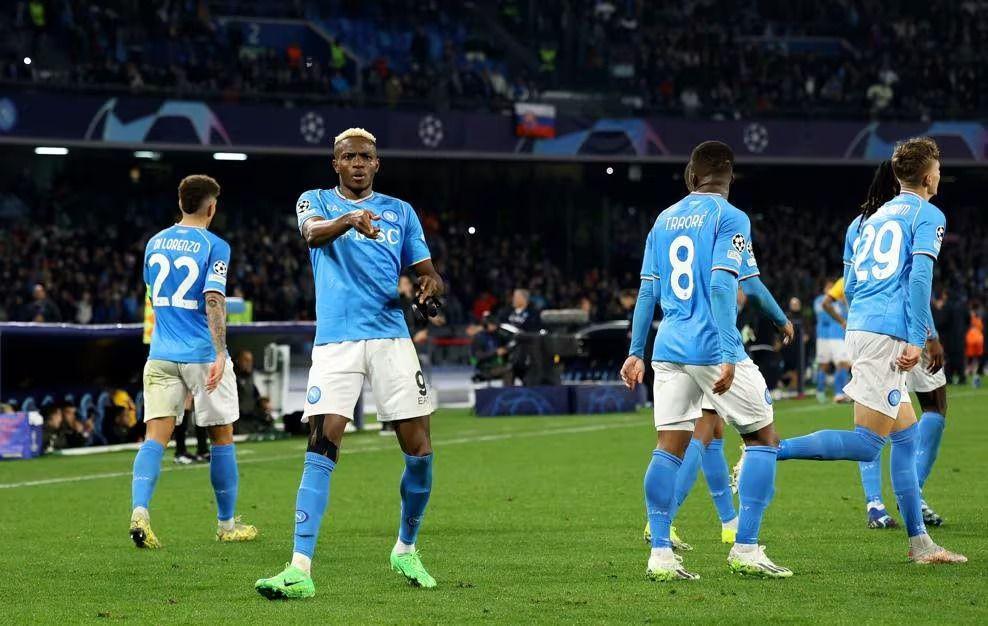 Niat Napoli Tekuk Barcelona Tanpa Adu Penalti