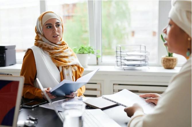 ilustrasi wanita muslim (pexels.com/cedricfauntleroy)