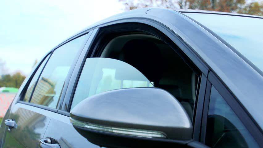 jendela mobil