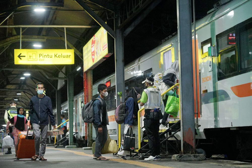 Dampak Banjir di Semarang, 4 Jadwal KA Dari Solo dan Dibatalkan