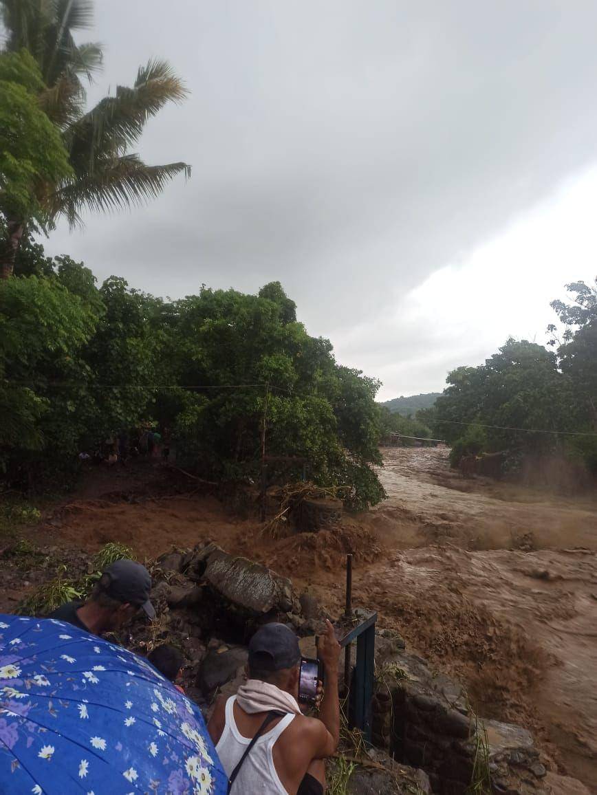 Banjir Bandang di Desa Jurumapin Kecamatan Buer Sumbawa, Rabu (21/2/2024). (dok. BPBD Sumbawa)